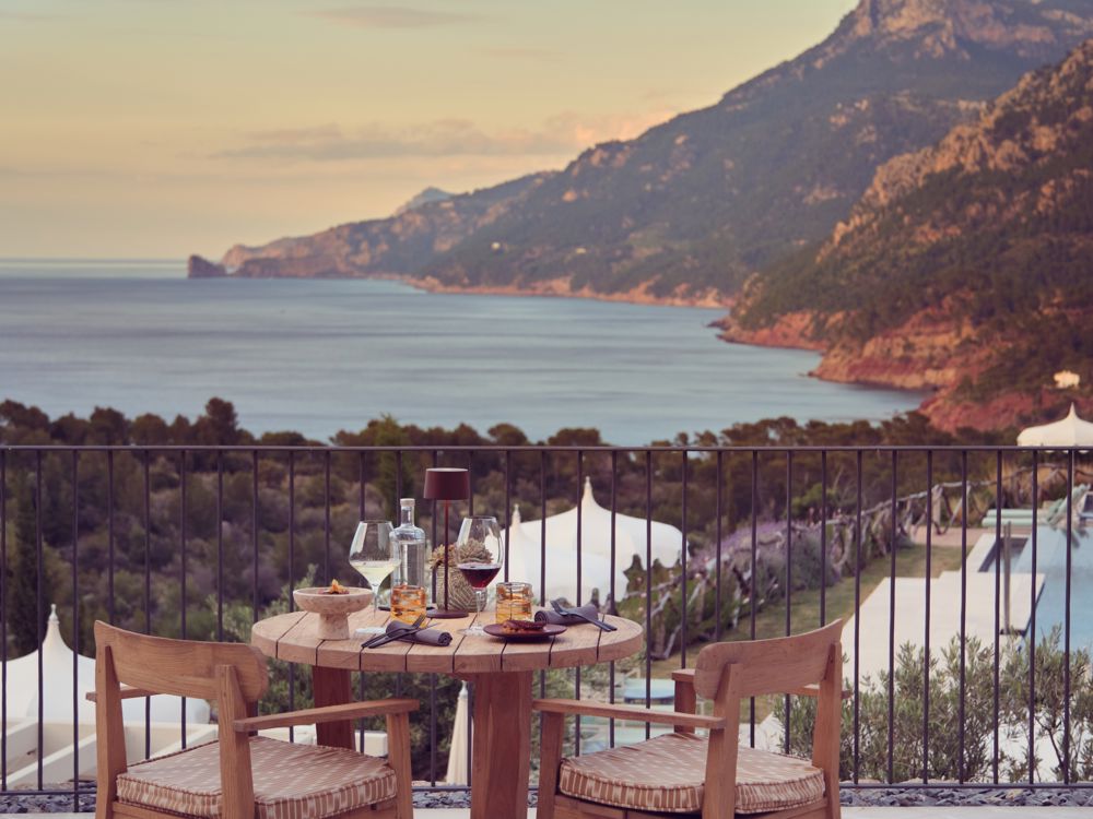 Table set at Sa Tafona on the terrace overlooking the sea